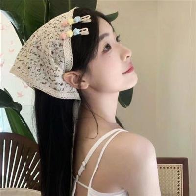 早餐时女歌迷快闪